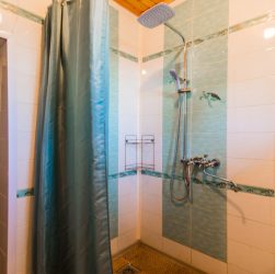 Modèle de douche sans porte est la solution idéale pour votre salle de bain