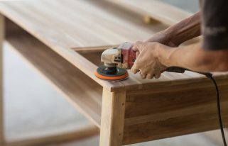 nettoyer efficacement un meuble ancien encrassé sans l’abîmer