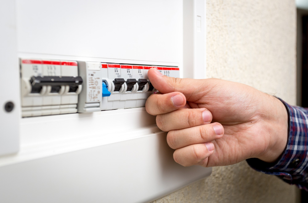 Comprendre quel disjoncteur pour un radiateur de 1500w convient réellement