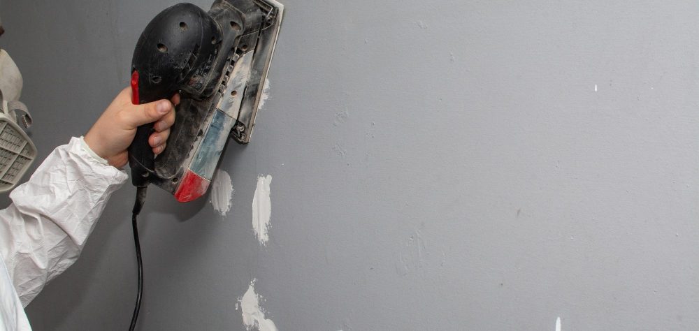 grain pour poncer de la peinture sur un mur